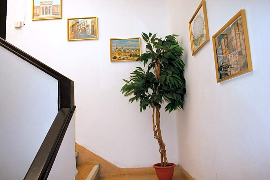 Xanthis Hostel Nicosia City Centre