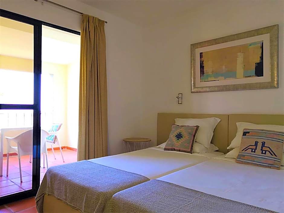 Apartamentos Quinta Mae dos Homens
