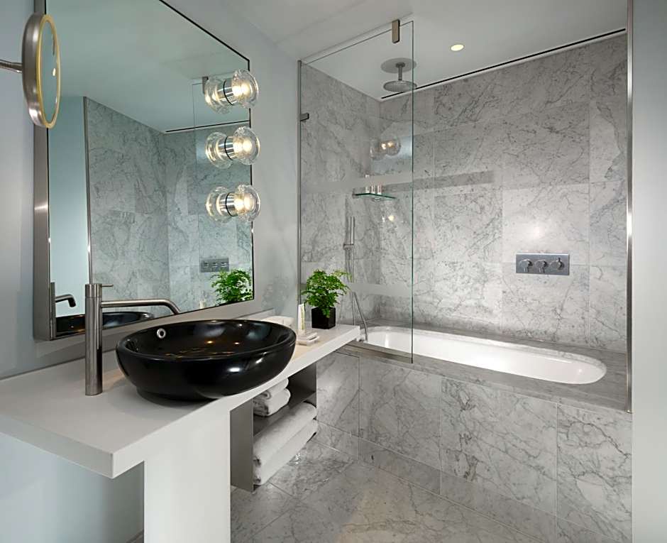 Sea Containers London