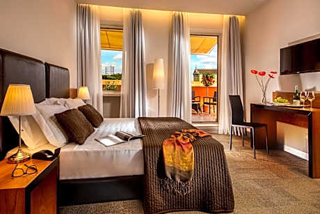 Superior Room City View