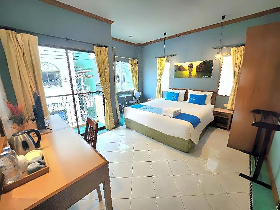 Sea Front Home Boutique - Patong Beach