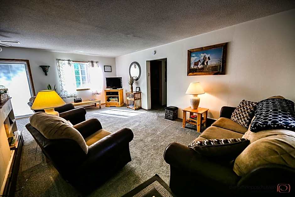 The Pines Country Inn