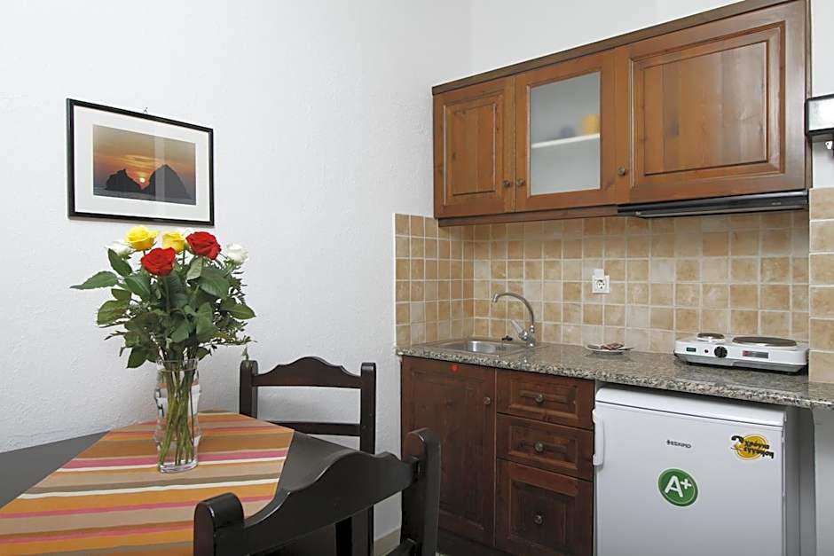 Afrodite Hotel Apartments