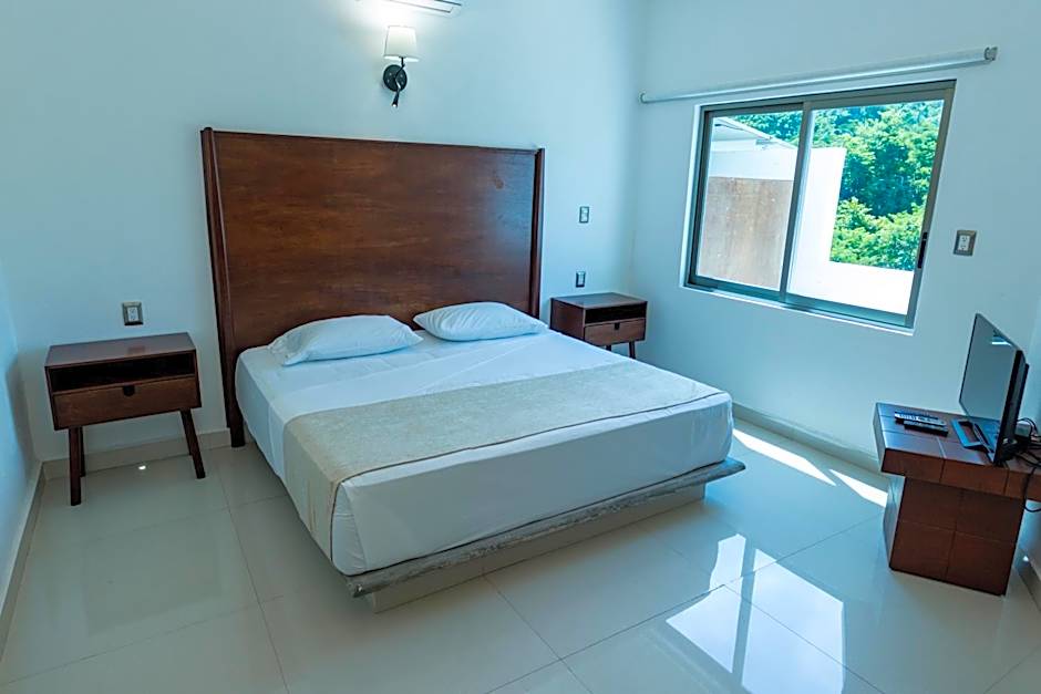 LA LOMA SUITES