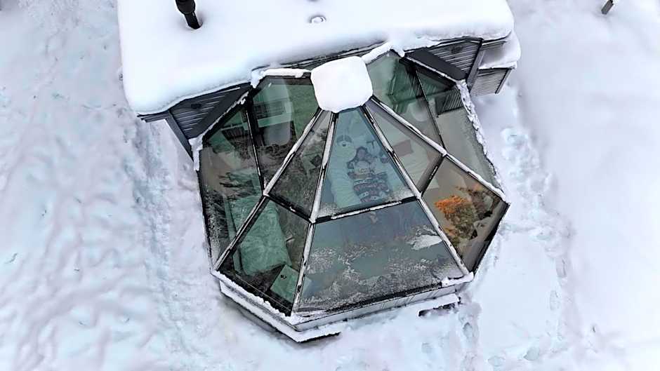 Santa's Hotel Aurora & Igloos