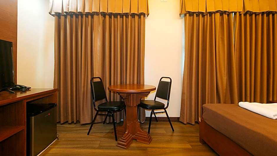 M28 Hotel and Apartments Quezon City