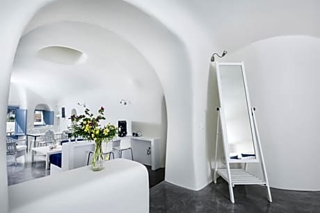 Grand Suite with Outdoor Private Jetted Tub