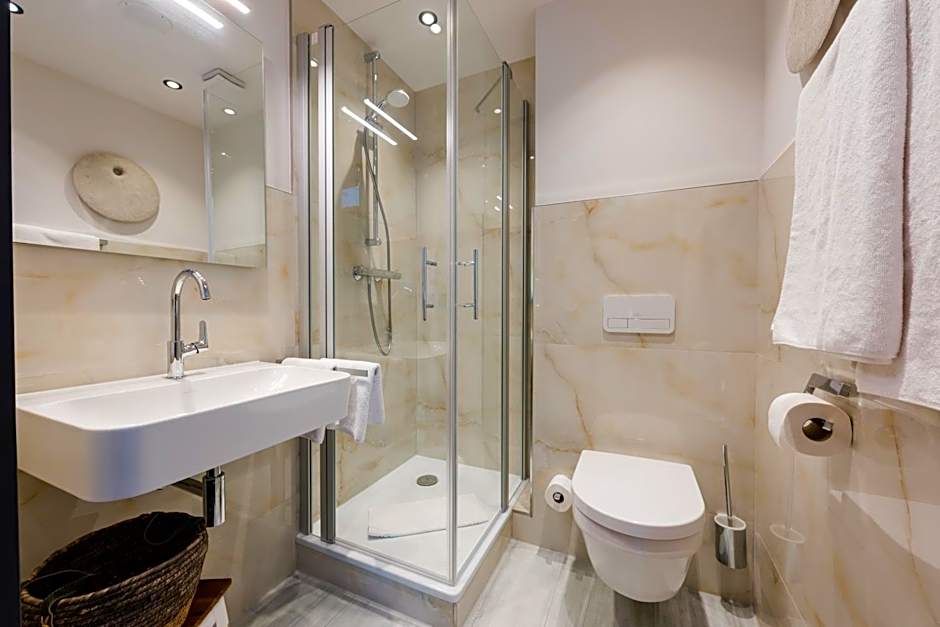 360 Grad Hotel & Bar