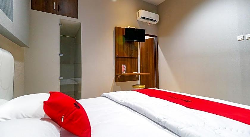 RedDoorz near Kebon Jeruk Jakarta