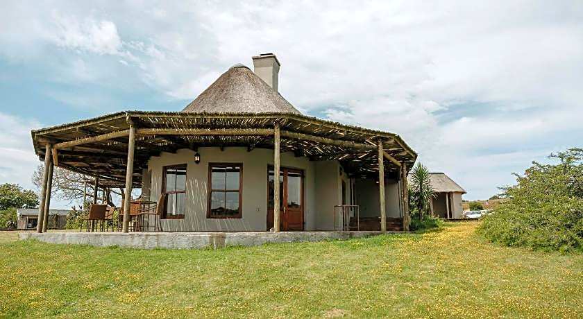 Hlosi Game Lodge