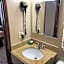 Economy Inn & Suites