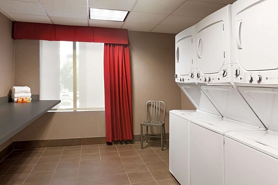 Hampton Inn By Hilton & Suites Phoenix Glendale-Westgate