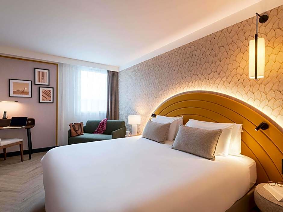 Mercure Chartres Est
