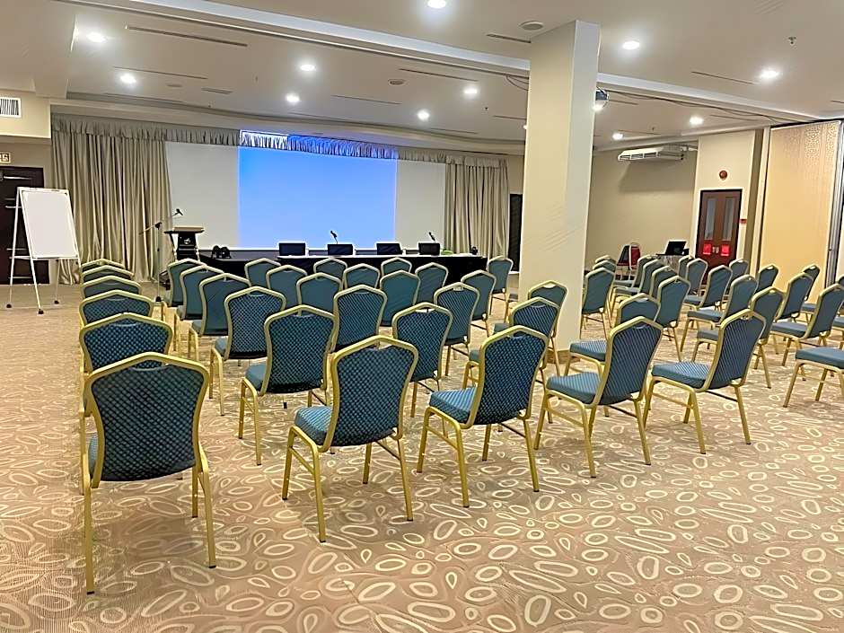 Putra Brasmana Hotel