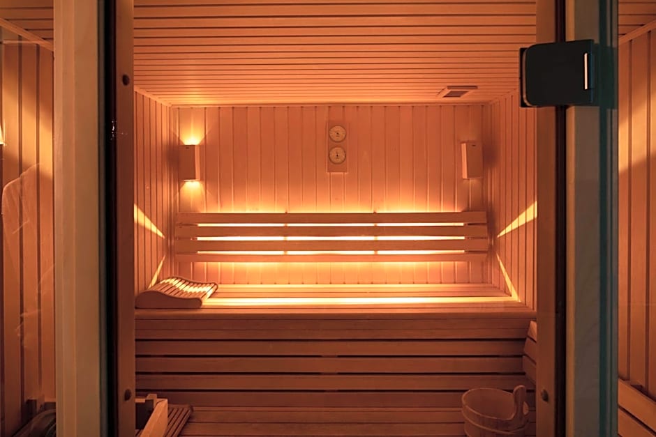 Le Petit Beaumarchais Hotel & Spa