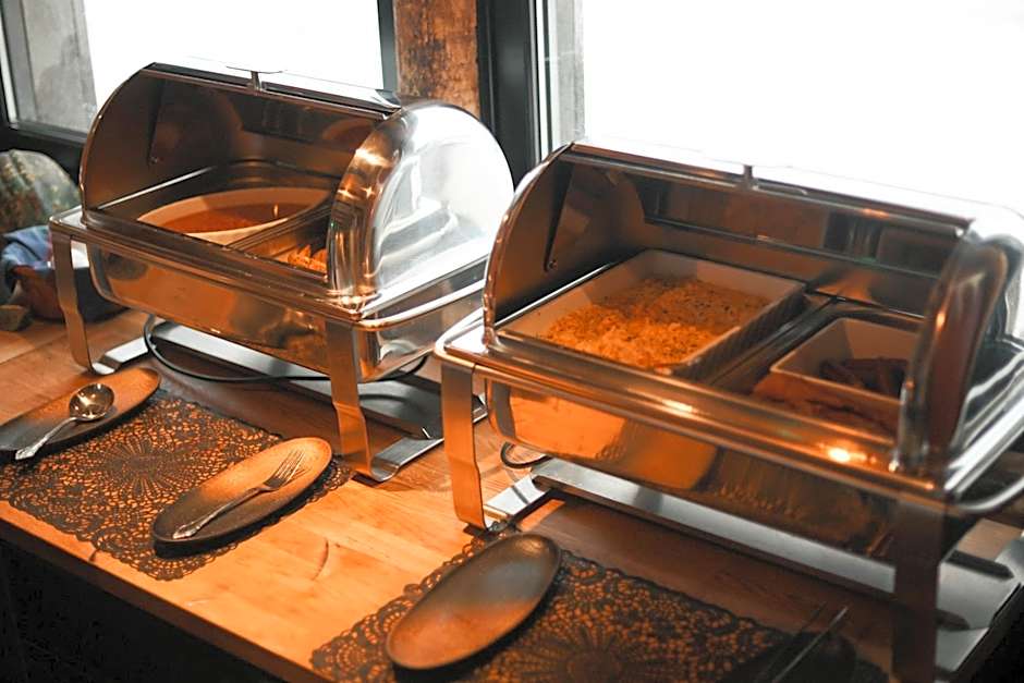 Mary-Ann's Polarrigg