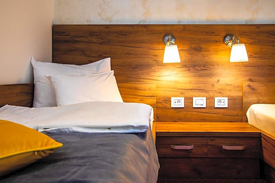 Garni Hotel Royal Crown