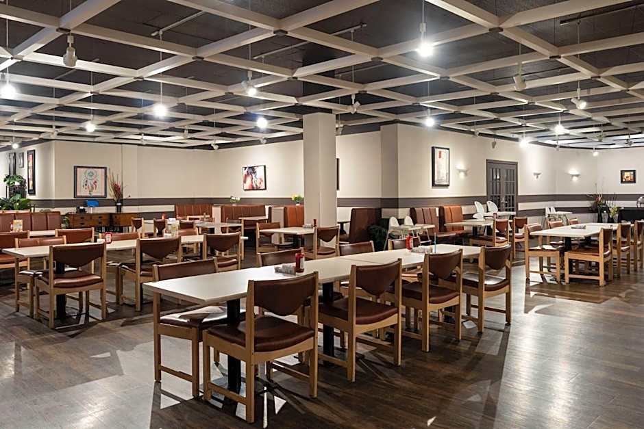 Ramada by Wyndham Saskatoon