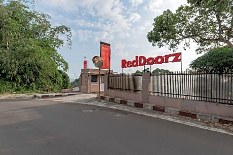 RedDoorz Syariah near RS Hermina Sukabumi