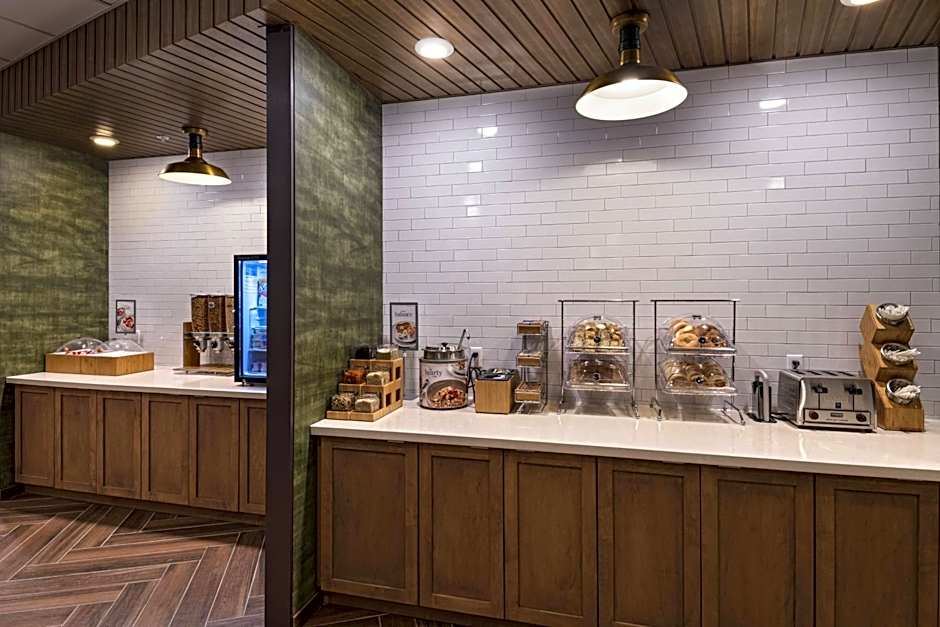 Fairfield Inn & Suites by Marriott St. Louis Downtown