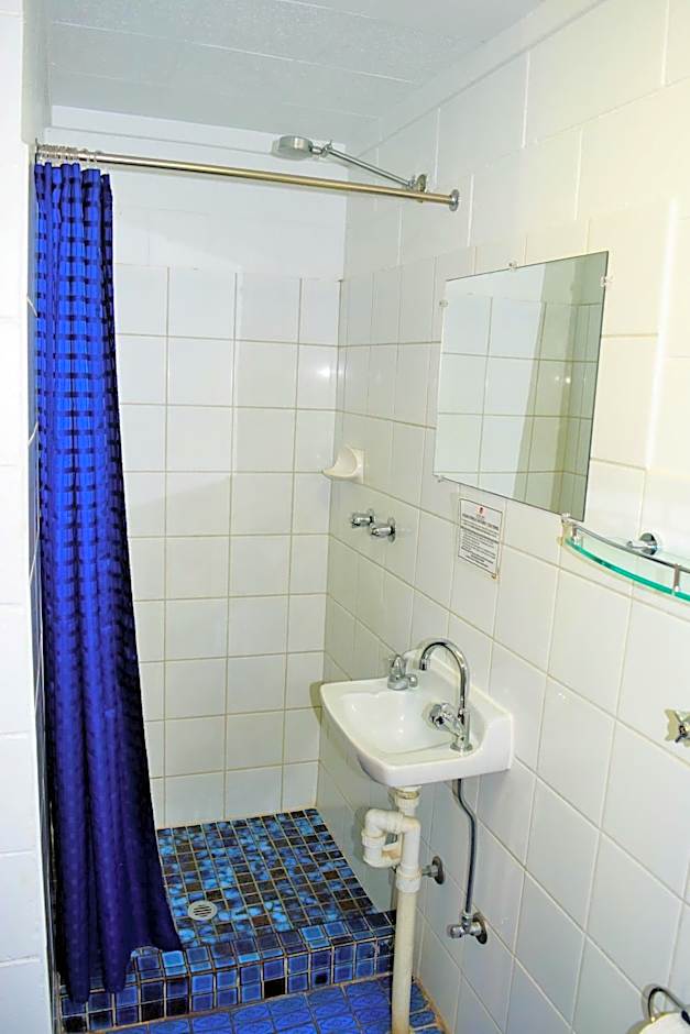 Coconut Grove Holiday Apartments