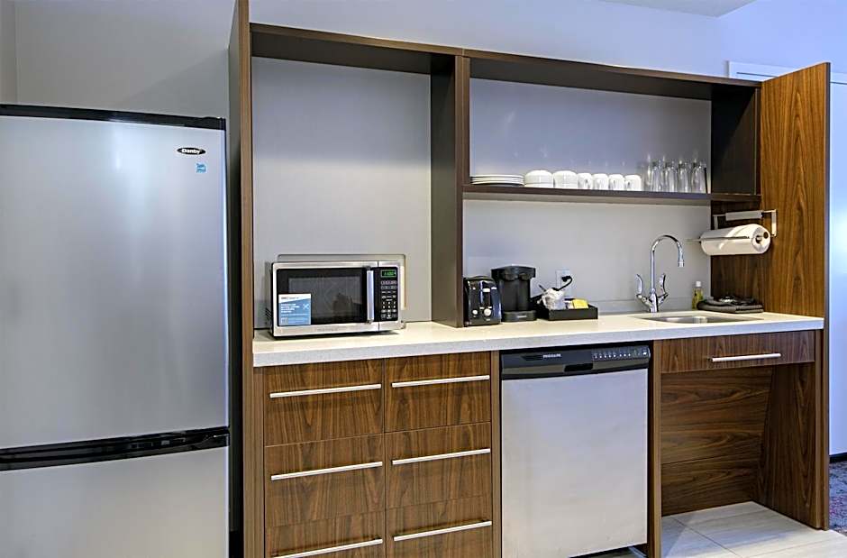 Home2 Suites By Hilton West Edmonton