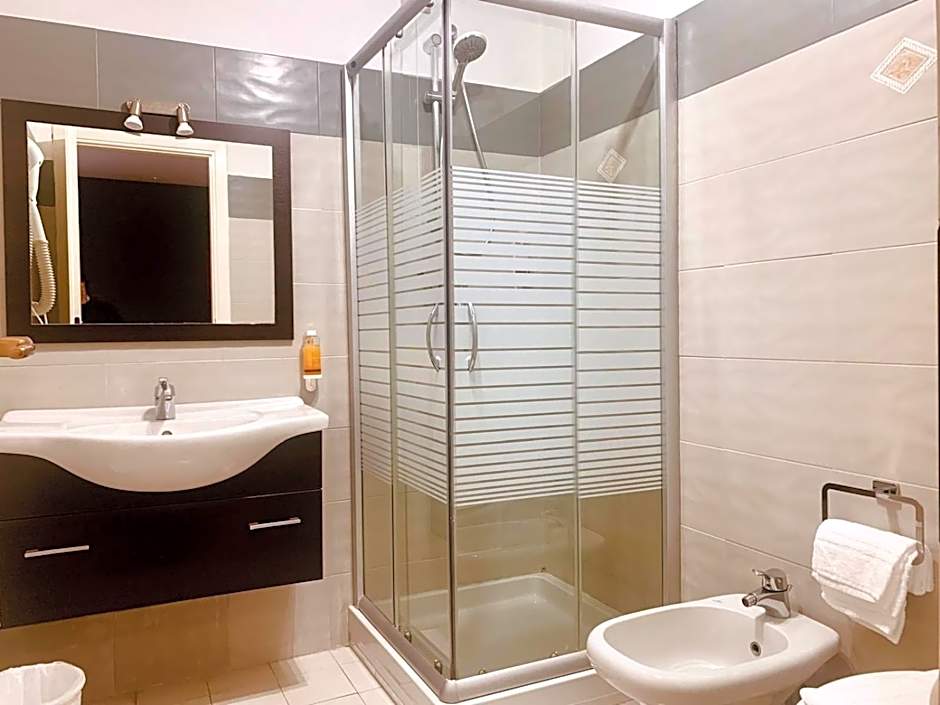 River Park Hotel