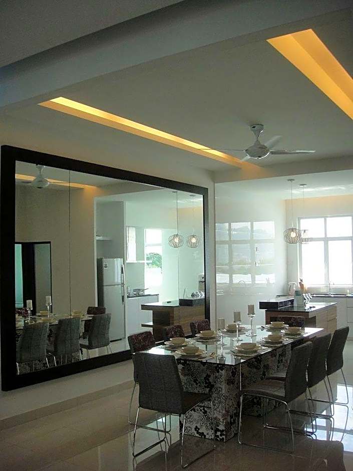 Shamrock Beach Villas Penang Seaview