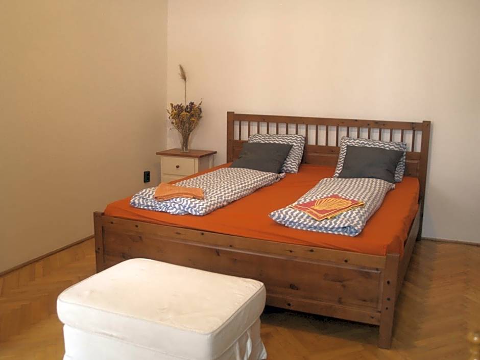 HoBar Hostel
