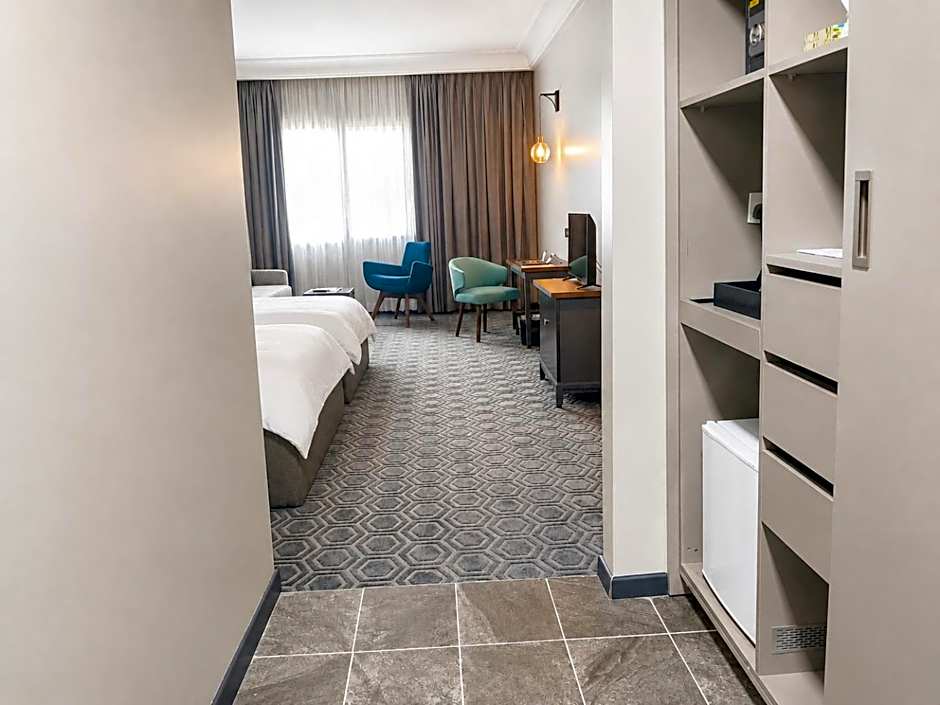 Fiesta Royale Hotel