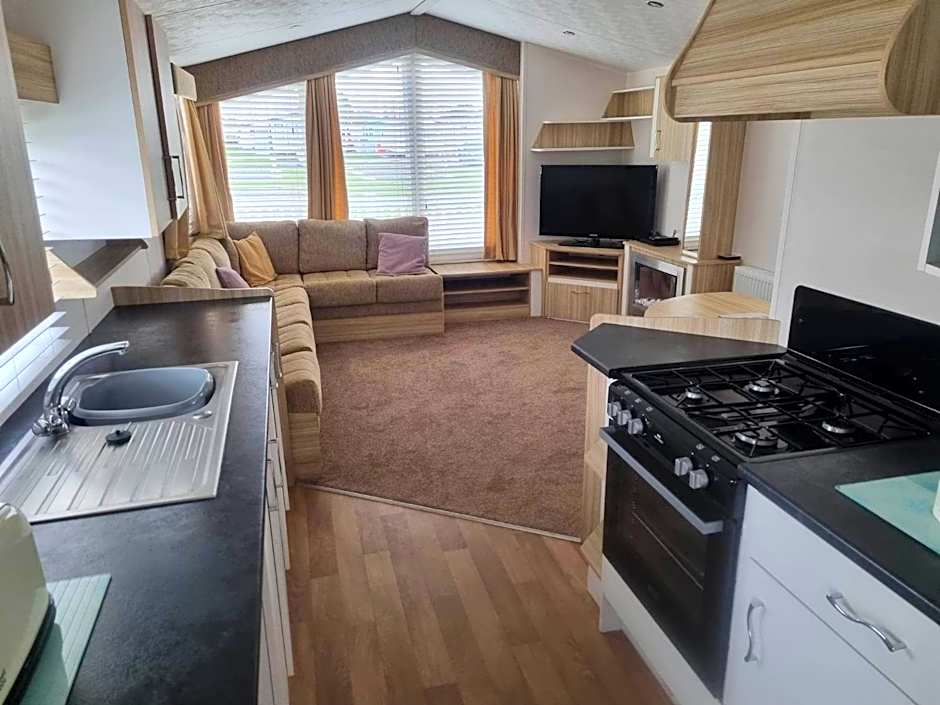 8 berth caravan PG214 Golden Palm Chapel st Leonards