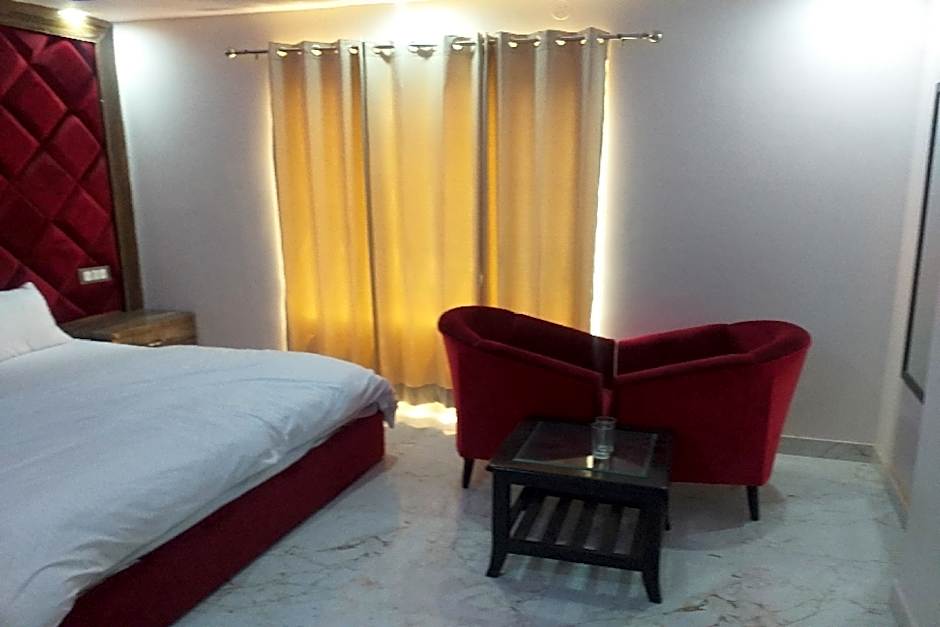 Capital O Hotel Pavani Inn – Haridwar, WV