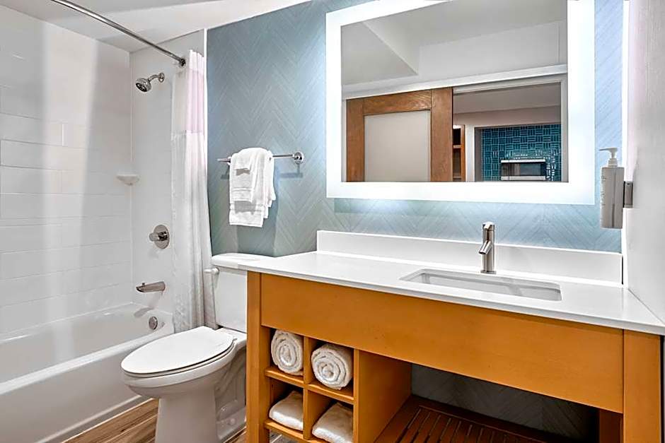 Hilton Garden Inn LAX Los Angeles Airport