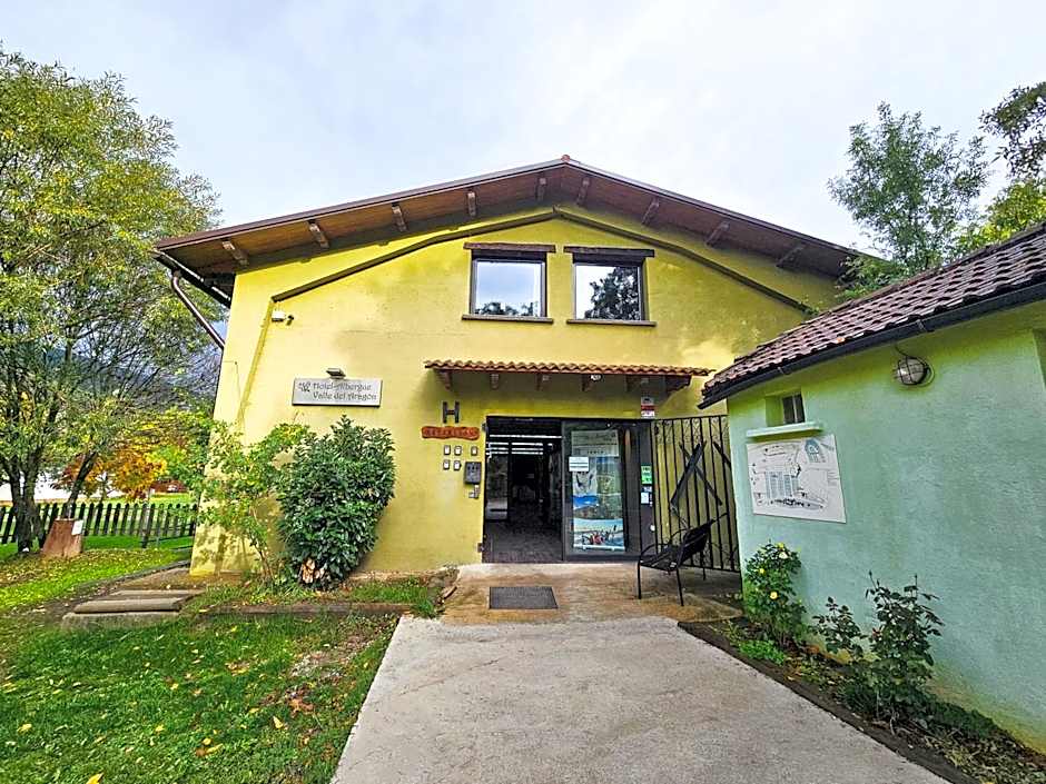 SOLOPUENT Hotel Rural