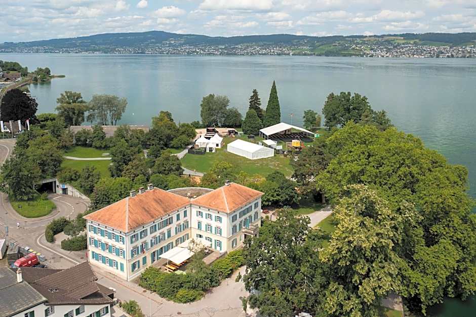 Richterswil Youth Hostel