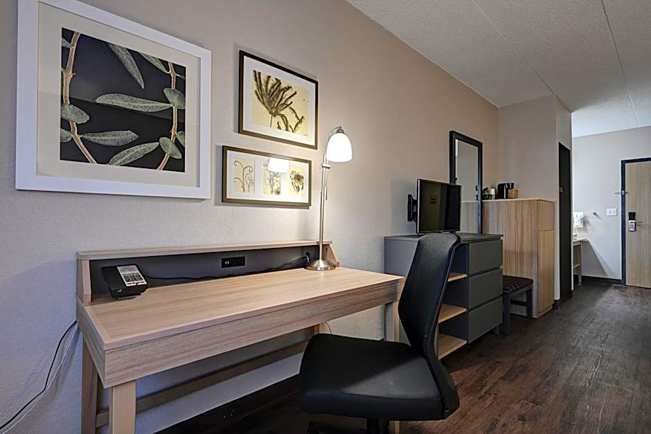 Country Inn & Suites by Radisson, Pierre, SD