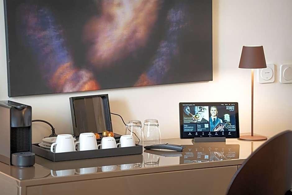 Maxim Suites by Elias Holl