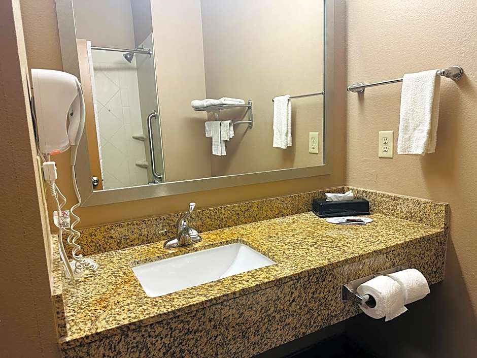 Executive Inn & Suites