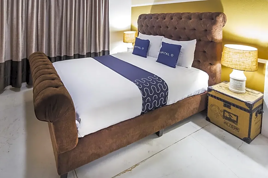 Capital O Hotel 522