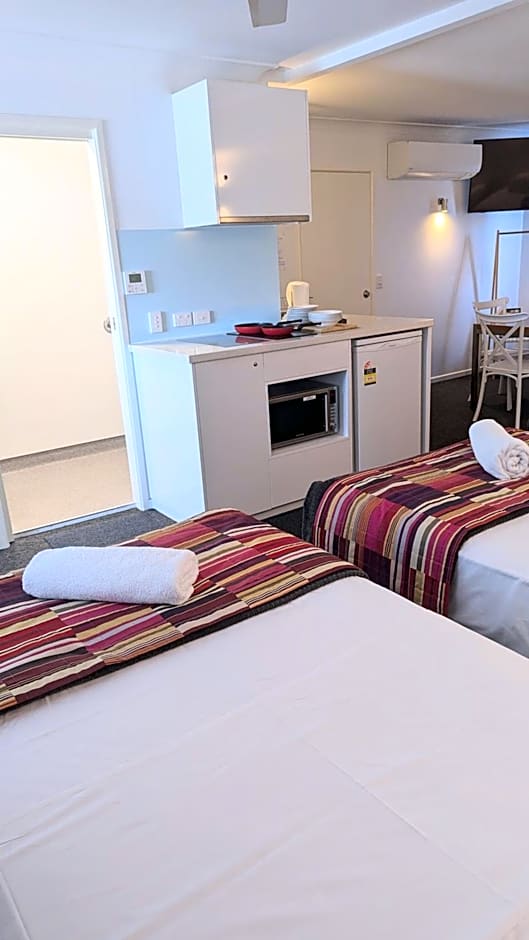 PROSERPINE MOTOR LODGE