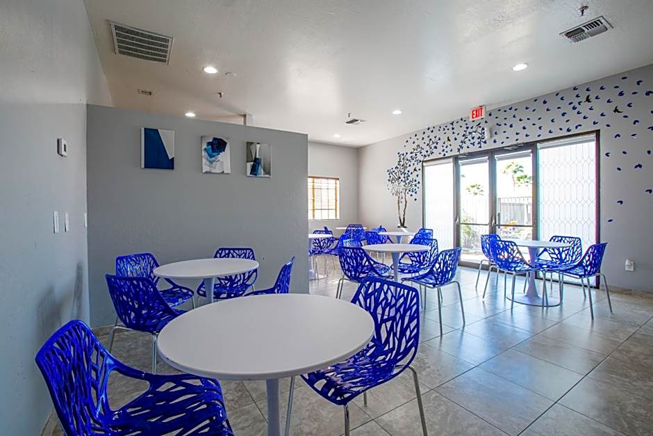 The Hotel Serene Glendale Peoria, Surestay Collection by BW