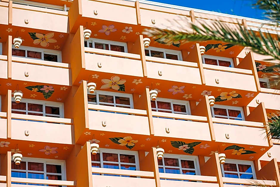 Bikini Island & Mountain Hotel Es Trenc -Adults only-