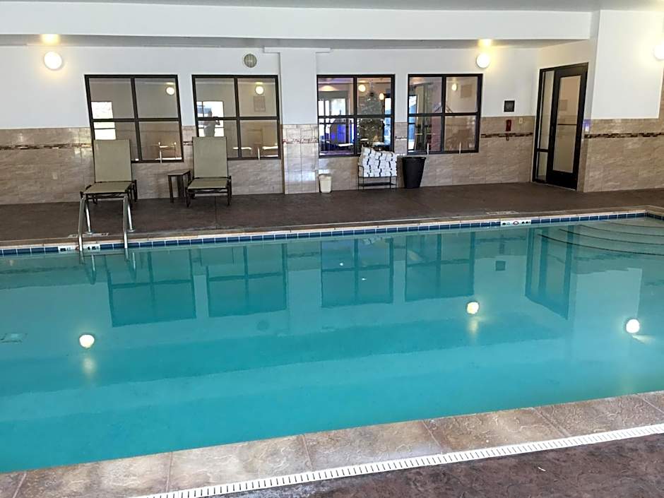 Comfort Suites Uniontown