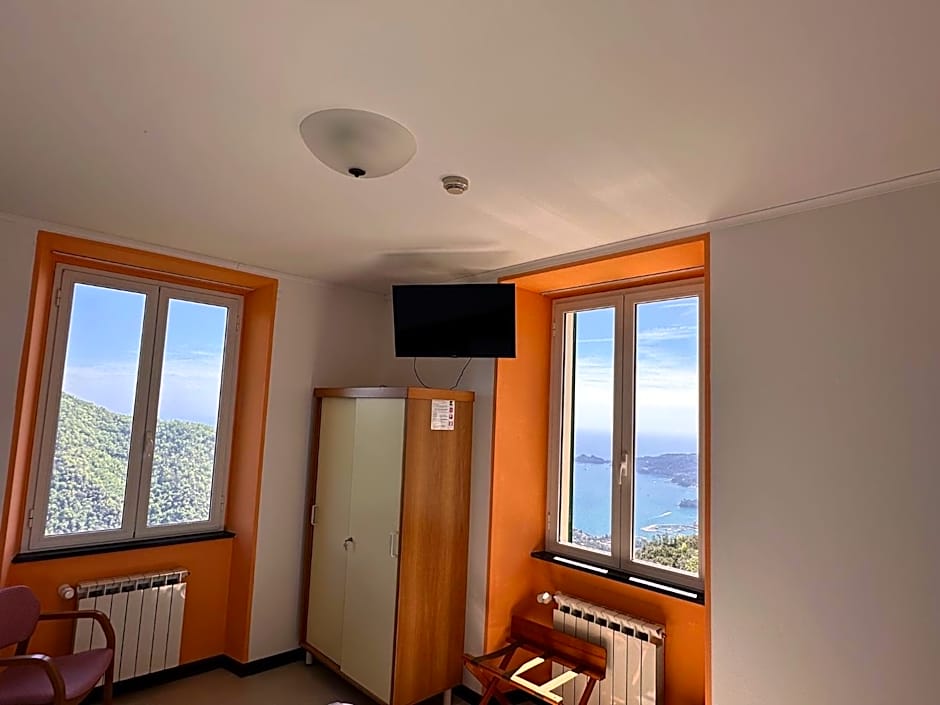 Hotel Montallegro