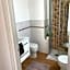 Room Saronno + B&B