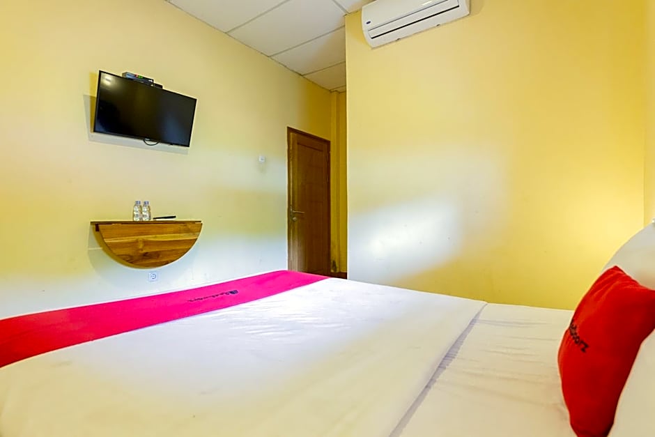 RedDoorz @ Iodium Residence Cikarang