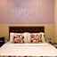 Super Hotel O Golden Nest Near Chhatrapati Shivaji International Airport