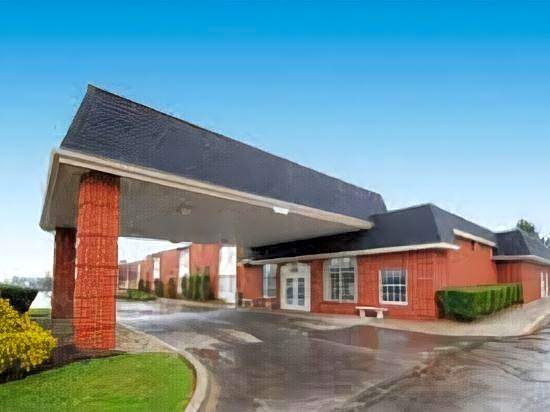Quality Inn & Suites Mansfield