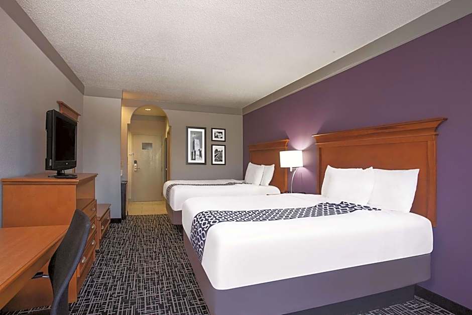 La Quinta Inn & Suites by Wyndham Jackson Airport/Pearl