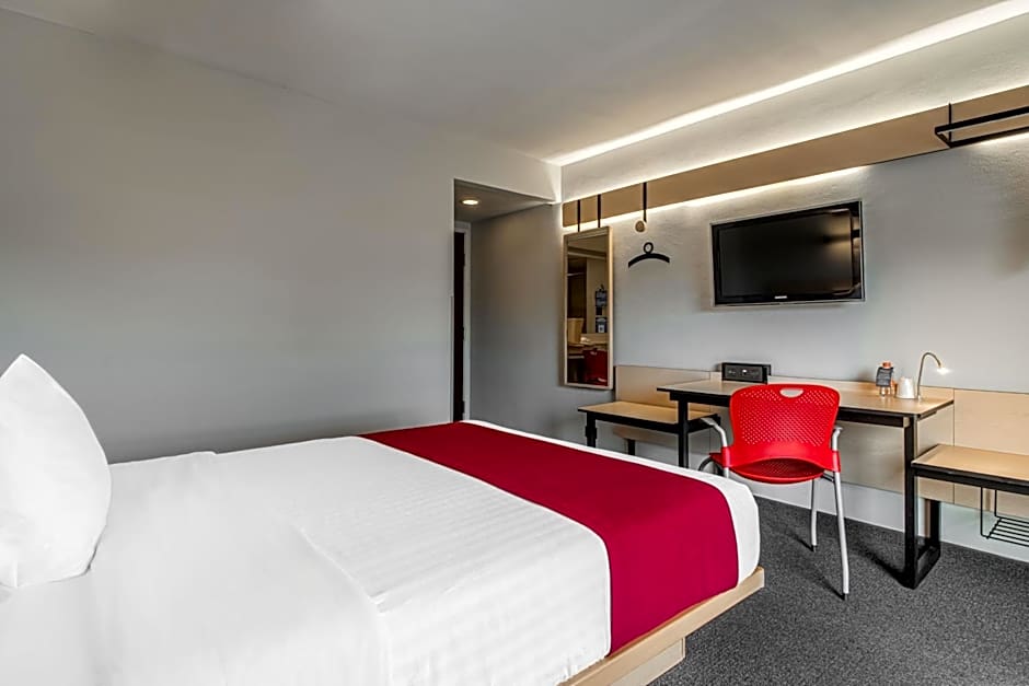 City Express by Marriott Querétaro Juríca